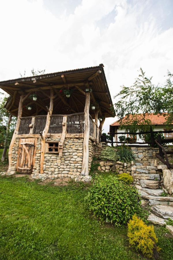 Садиба Гардига Pystan Exterior photo